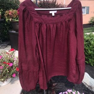 Lauren Conrad ladies XL long sleeve top.